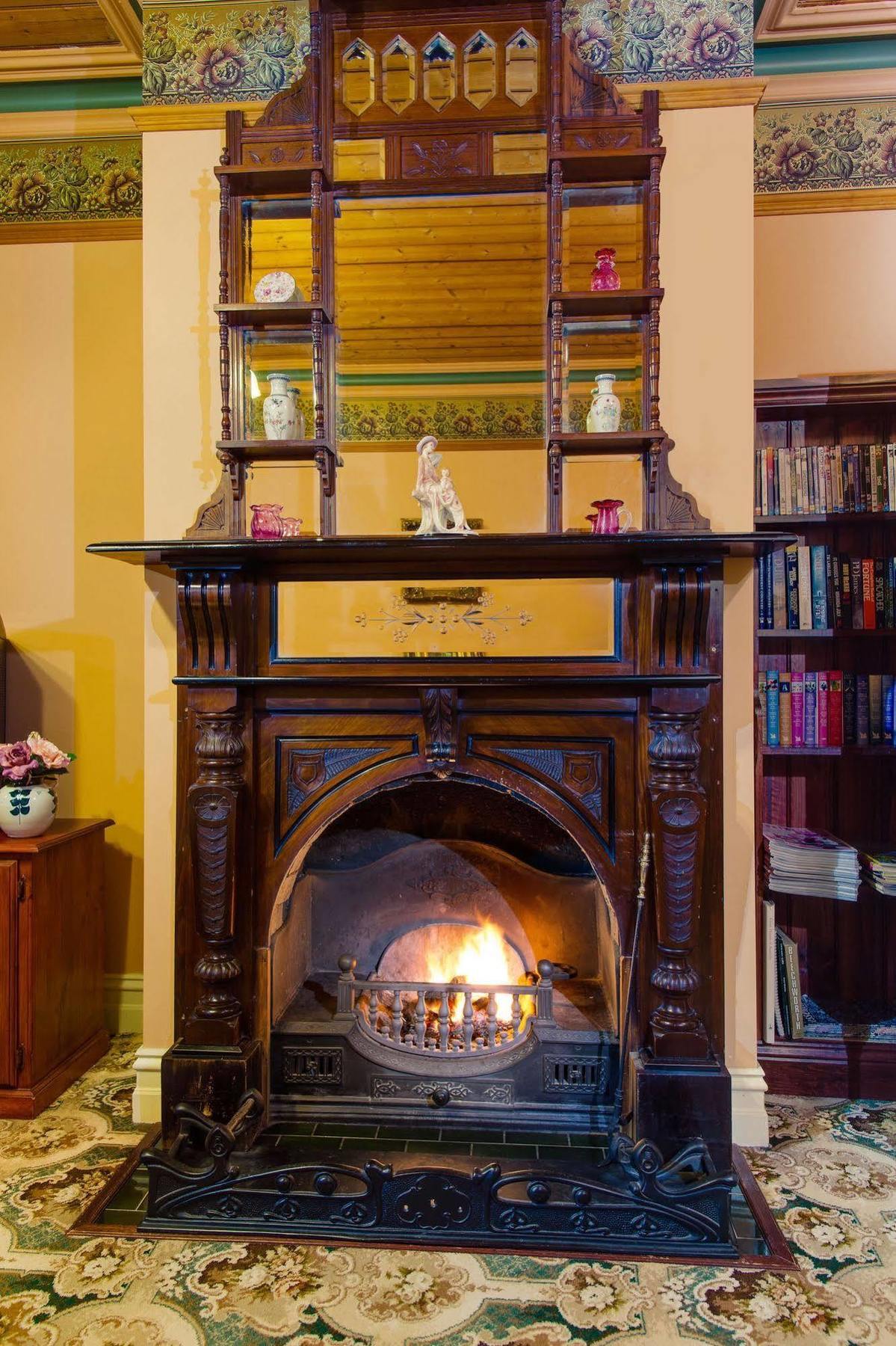 Barnsley House Bed And Breakfast Бічворт Екстер'єр фото